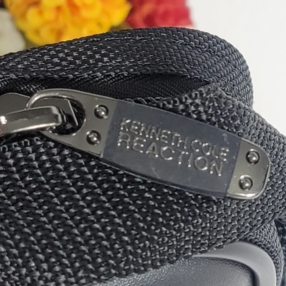 KENNETH COLE REACTION LAPTOP CASE TOP ZIP